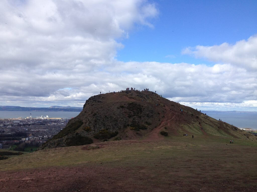 crowd on arthur's seat edinburgh