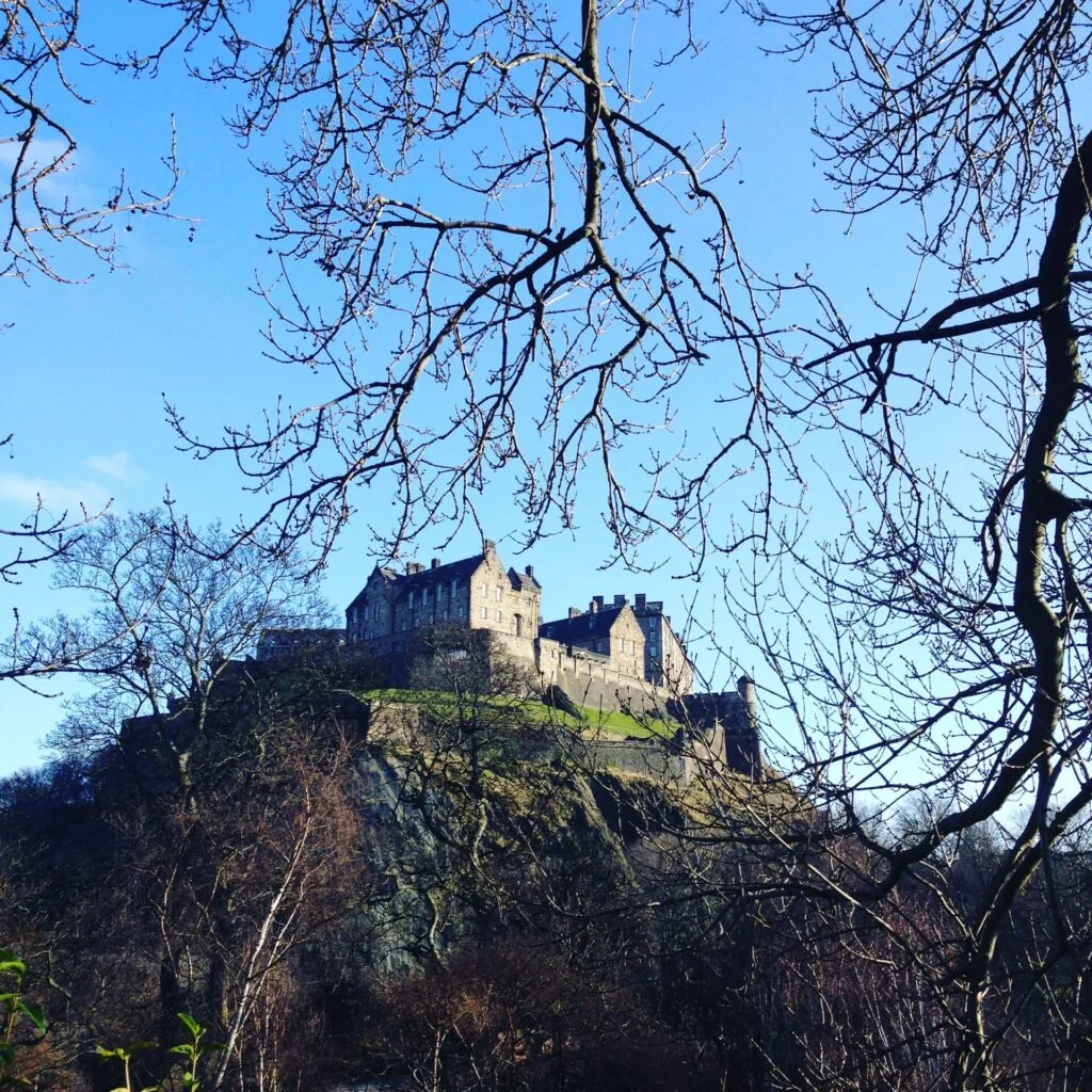 edinburgh castle winter