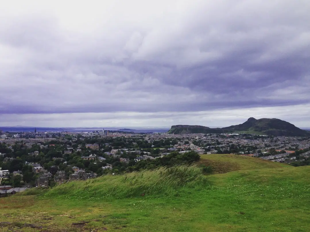 view of arthurs seat and edinburgh from blackford hill