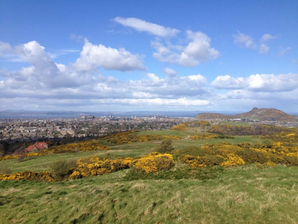 view from the braid hills edinburgh