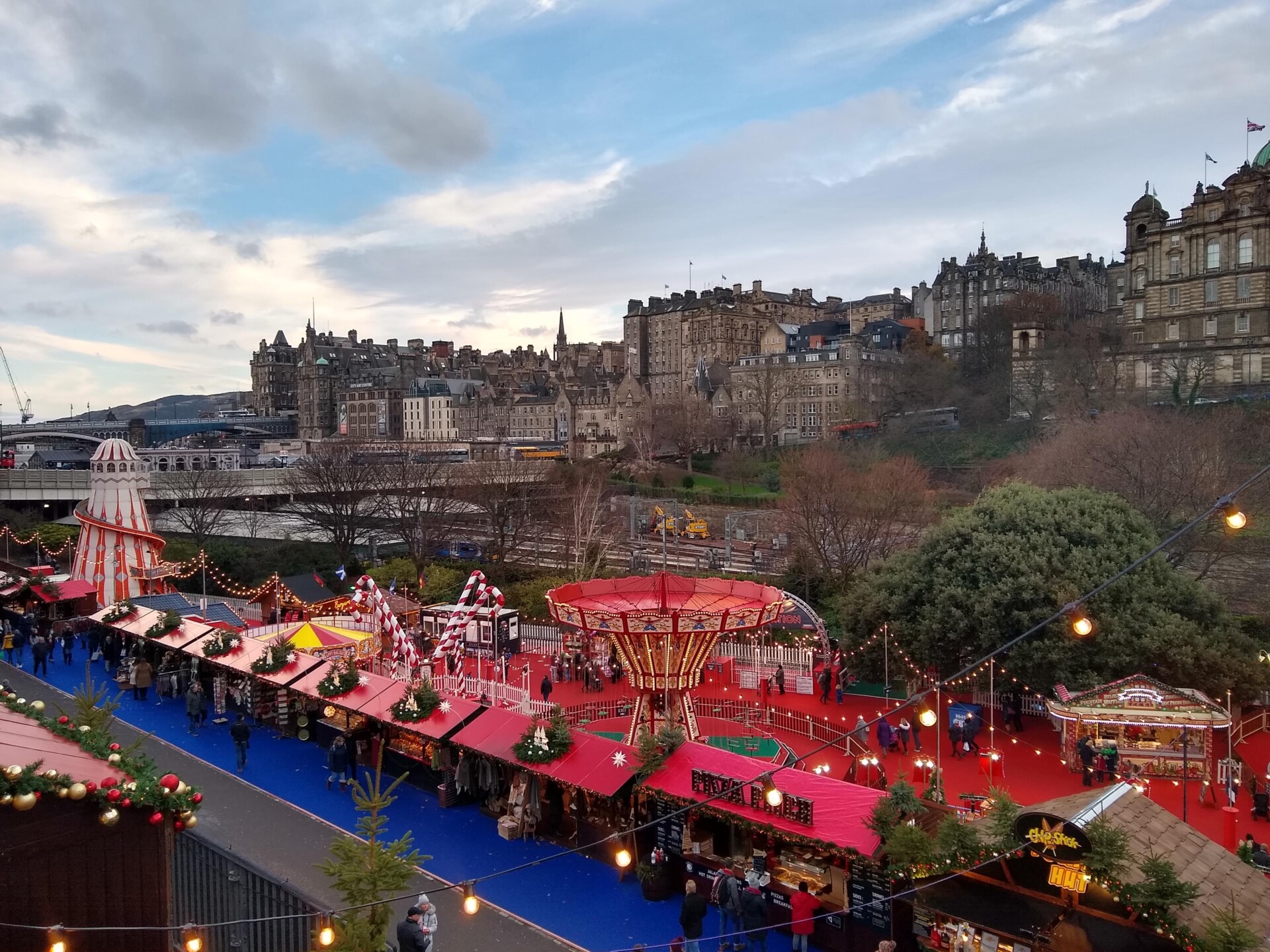 christmas markets and fairs in edinburgh and the lothians