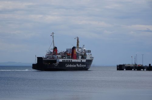 calmac ferries isle of arran scotland