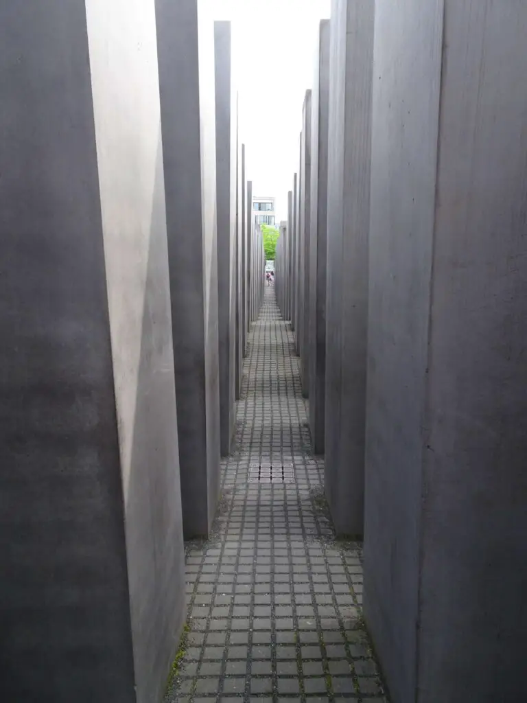 inside the memorial to the murdered jews of europe world war ii berlin