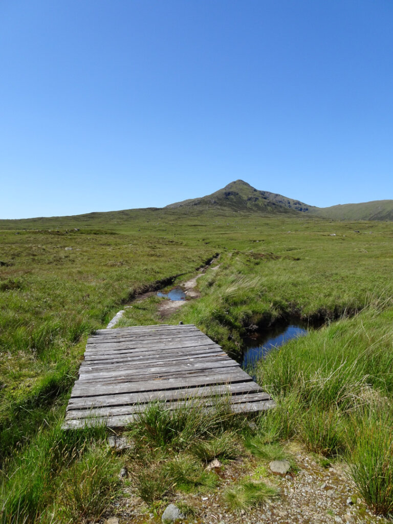 trainspotting bridge wooden bridge scottish highlands mountain corrour film location leum uilleim