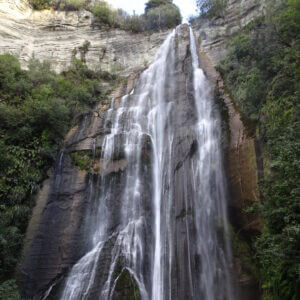 shine falls amazing waterfalls visit north island new zealand