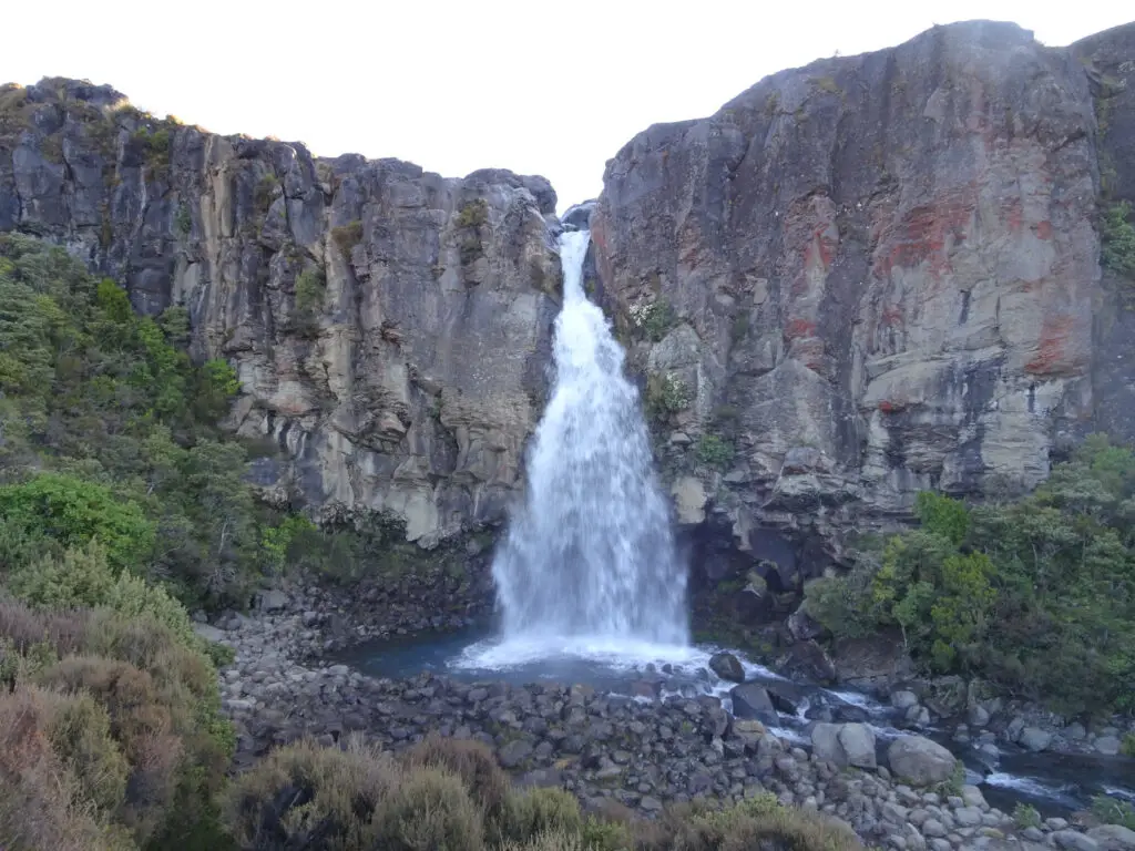 taranaki falls tongariro national park north island new zealand waterfall