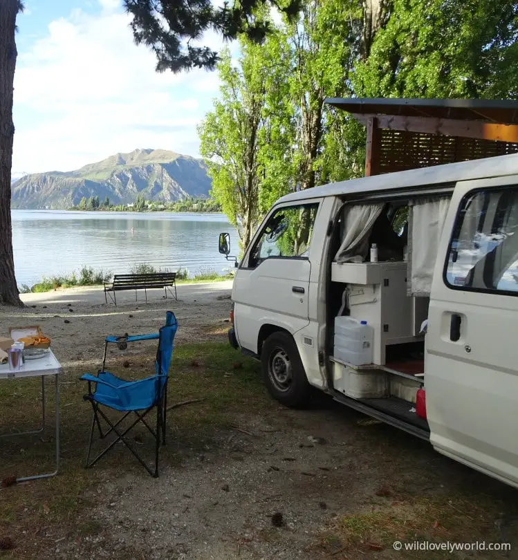 nissan caravan campervan picnic at lake wanaka in new zealand