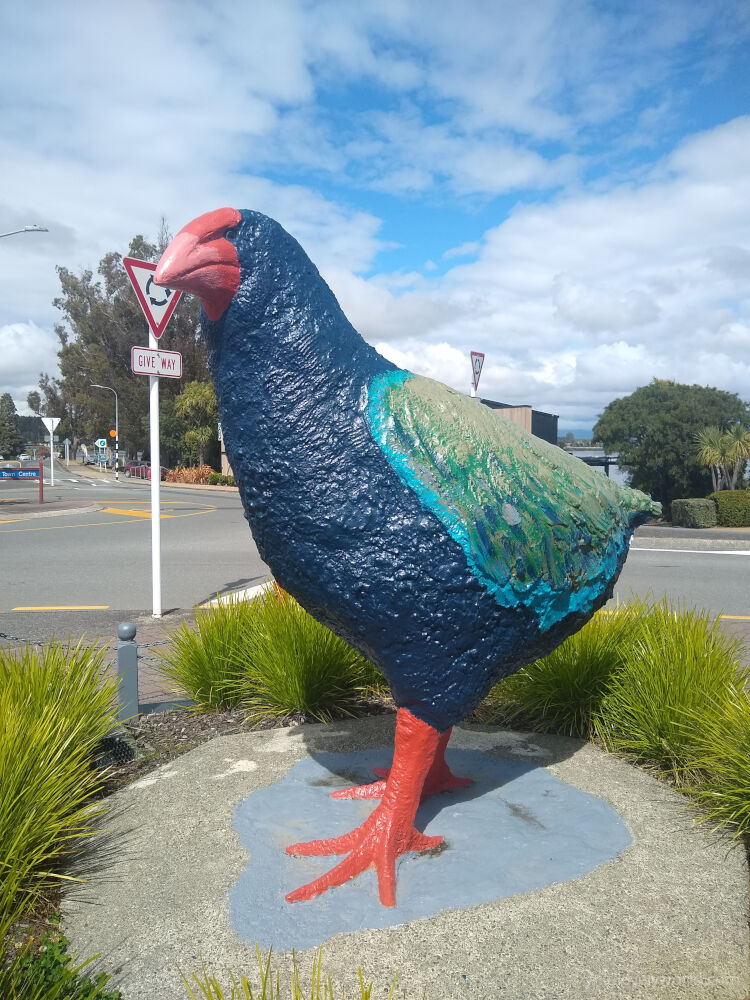 giant takahe bird statue in te anau