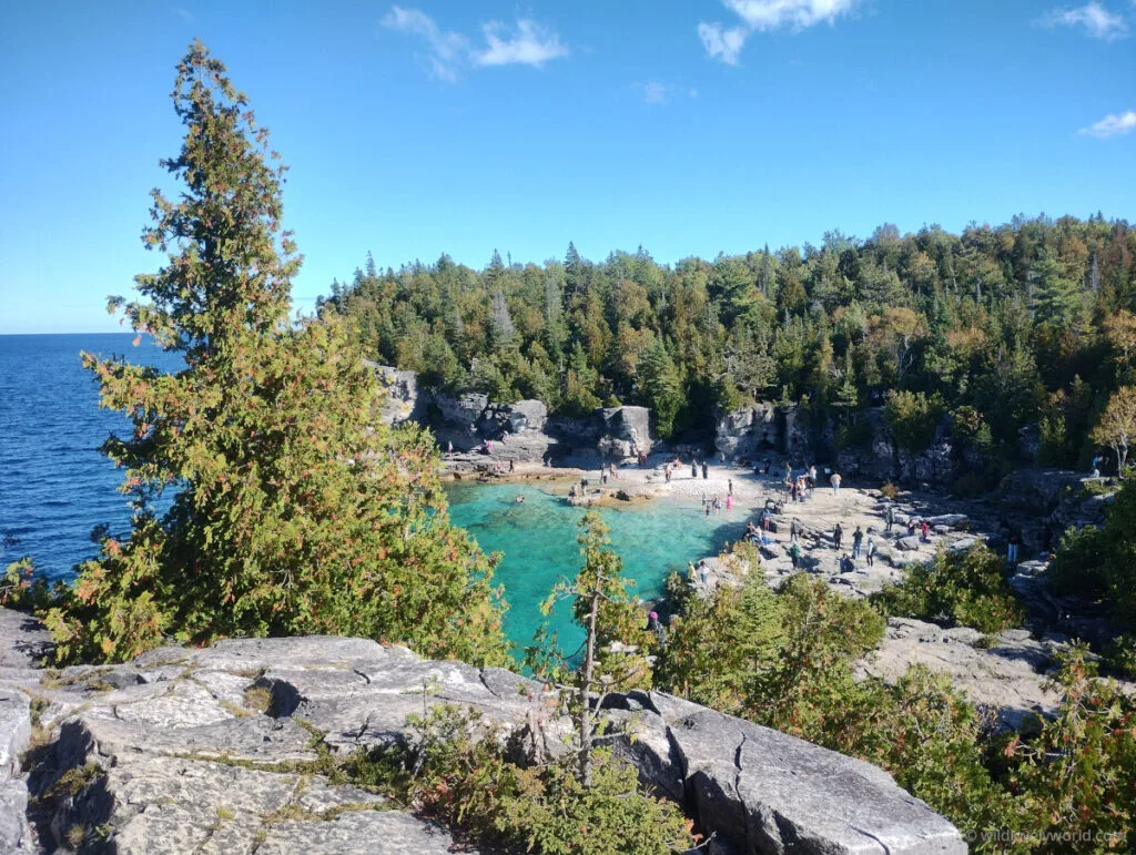 indian head cove on the tobermory peninsula ontario canada
