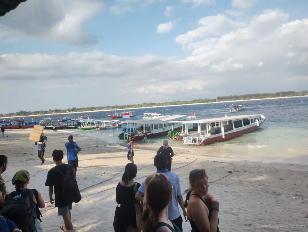 boarding location on gili trawangan beach for the gili islands island hopping public boat