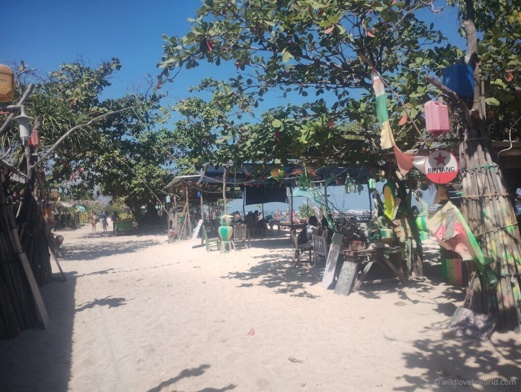 A path runs all around Gili Meno Island providing access to all the beaches