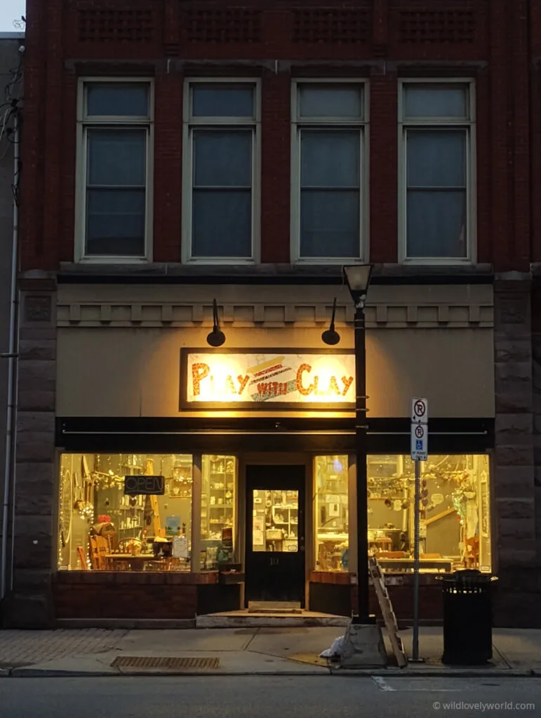 play with clay pottery studio in cambridge ontario canada